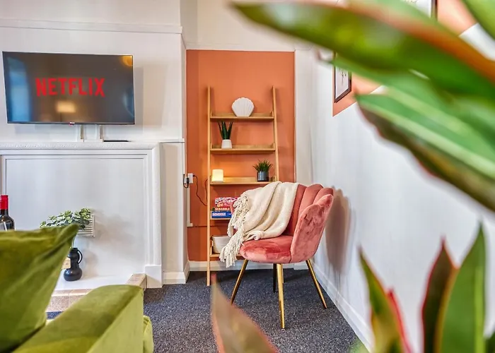 Brewery Loft - 3 Bedroom Bright Spacious Apartment In The Centre Of Town, Wifi, Netflix