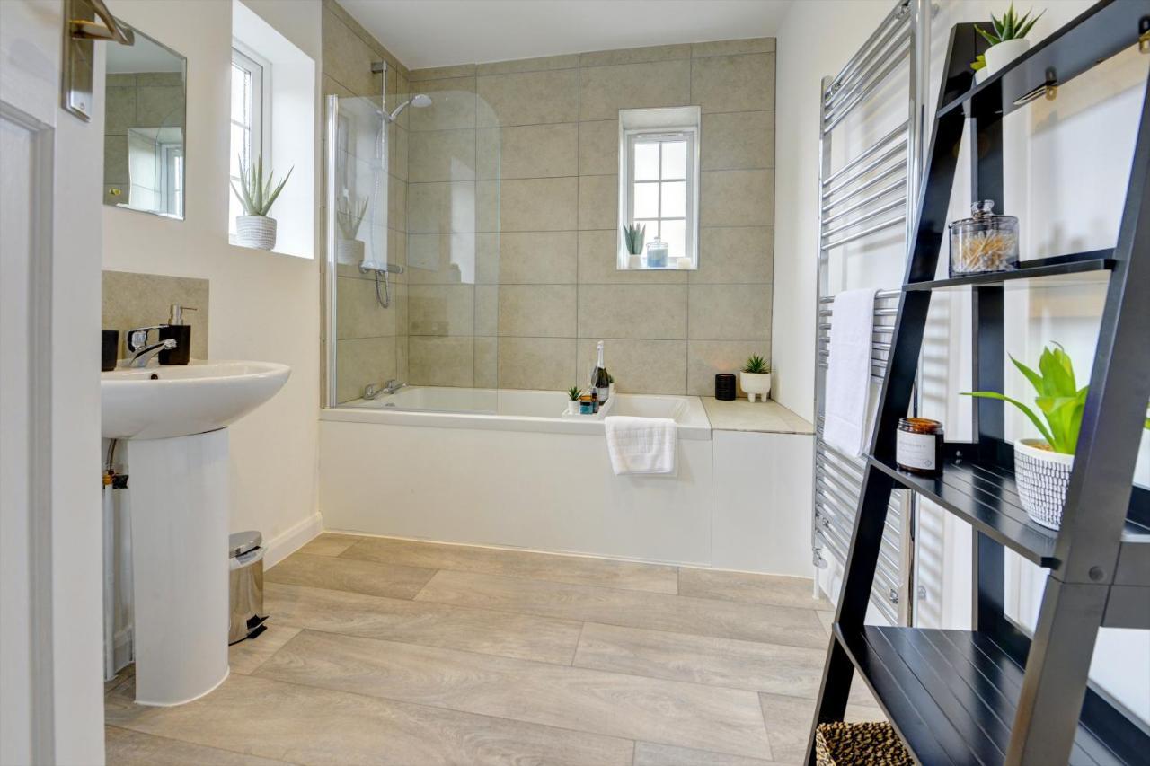 Brewery Loft - 3 Bedroom Bright Spacious In The Centre Of Town, Wifi, Netflix *