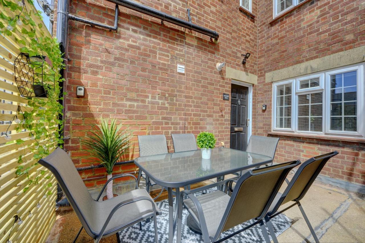 Brewery Loft - 3 Bedroom Bright Spacious In The Centre Of Town, Wifi, Netflix Apartment *