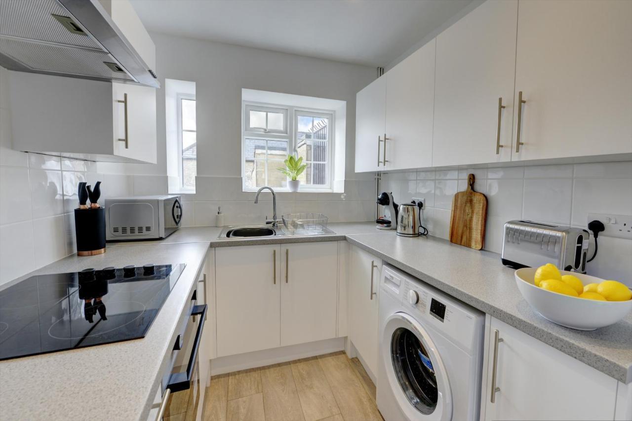 Brewery Loft - 3 Bedroom Bright Spacious In The Centre Of Town, Wifi, Netflix Apartment Cirencester