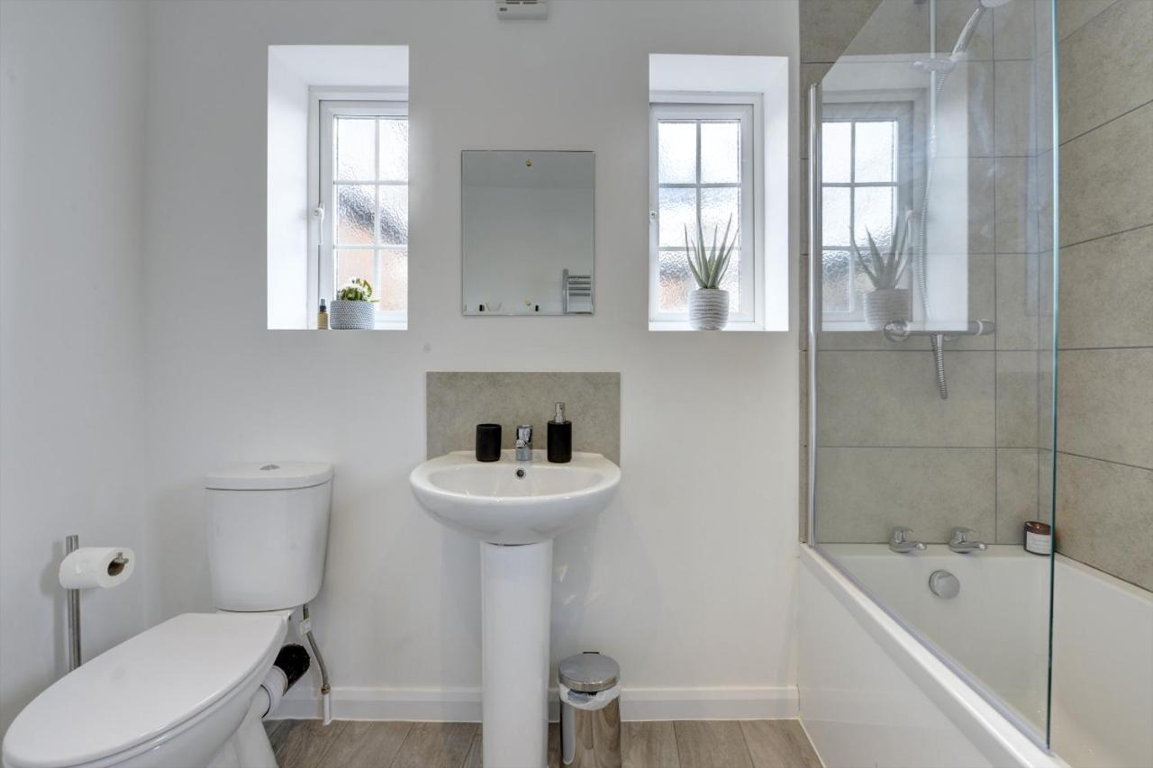 Brewery Loft - 3 Bedroom Bright Spacious In The Centre Of Town, Wifi, Netflix *