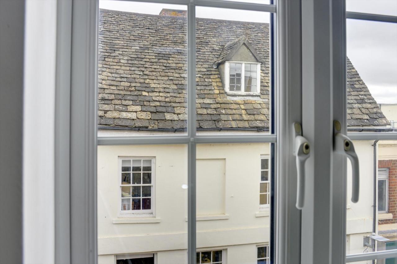 Brewery Loft - 3 Bedroom Bright Spacious In The Centre Of Town, Wifi, Netflix *