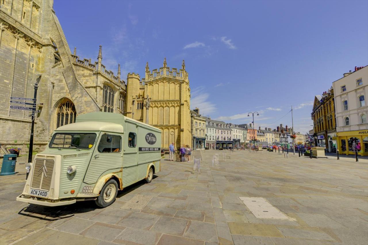 Apartment Brewery Loft - 3 Bedroom Bright Spacious In The Centre Of Town, Wifi, Netflix Cirencester