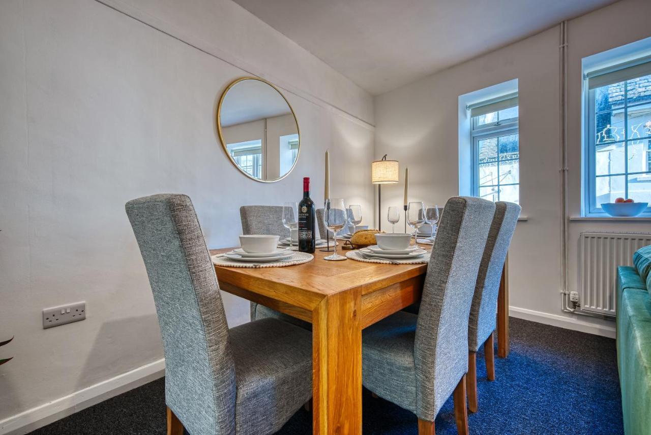 Apartment Brewery Loft - 3 Bedroom Bright Spacious In The Centre Of Town, Wifi, Netflix Cirencester