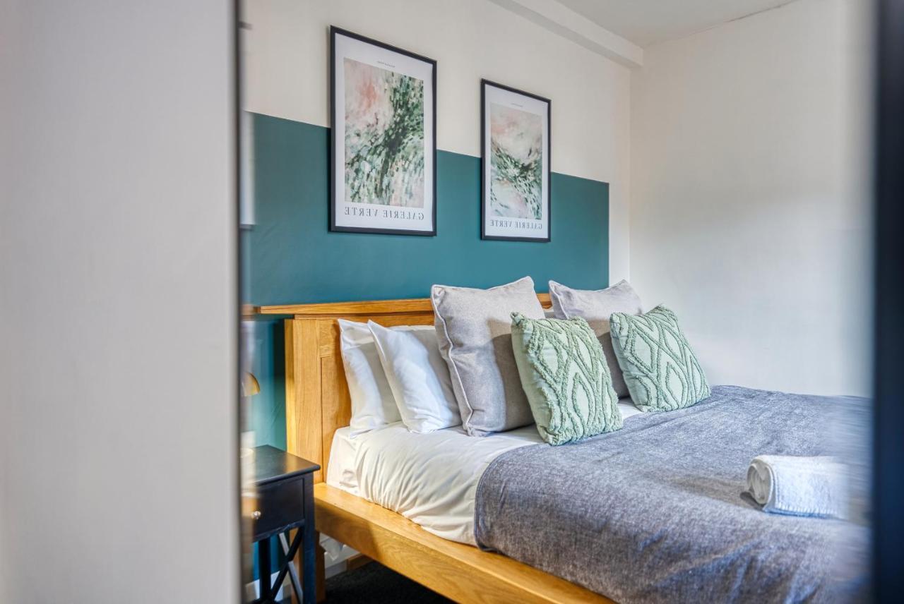 Brewery Loft - 3 Bedroom Bright Spacious In The Centre Of Town, Wifi, Netflix Apartment Cirencester