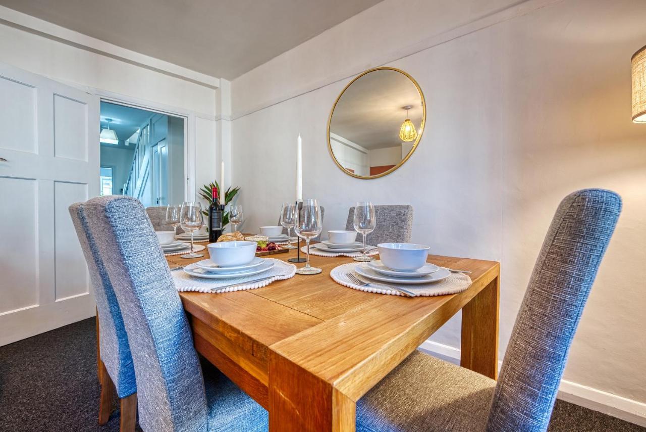 Brewery Loft - 3 Bedroom Bright Spacious In The Centre Of Town, Wifi, Netflix Apartment *