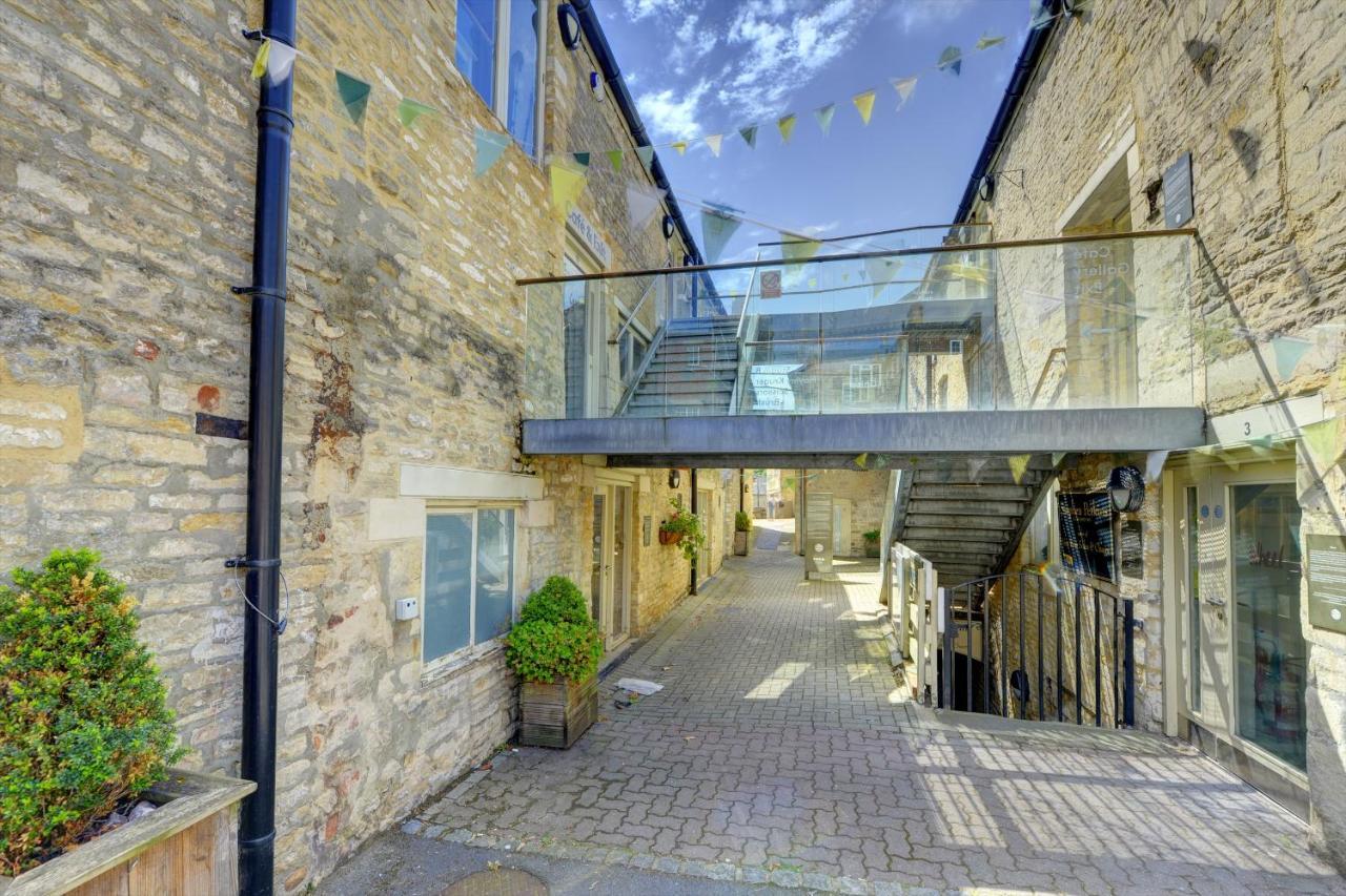Apartamento Brewery Loft - 3 Bedroom Bright Spacious In The Centre Of Town, Wifi, Netflix Cirencester