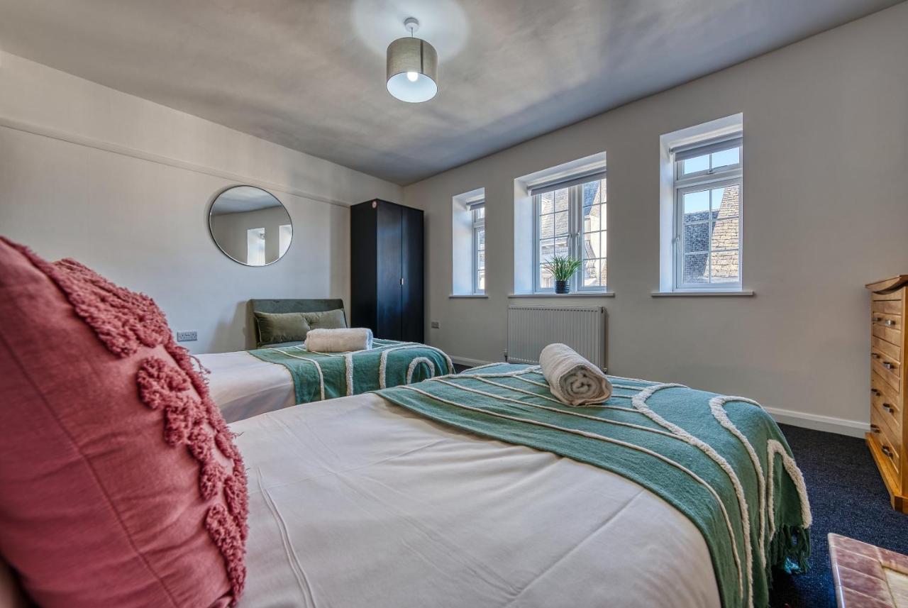 Brewery Loft - 3 Bedroom Bright Spacious In The Centre Of Town, Wifi, Netflix *